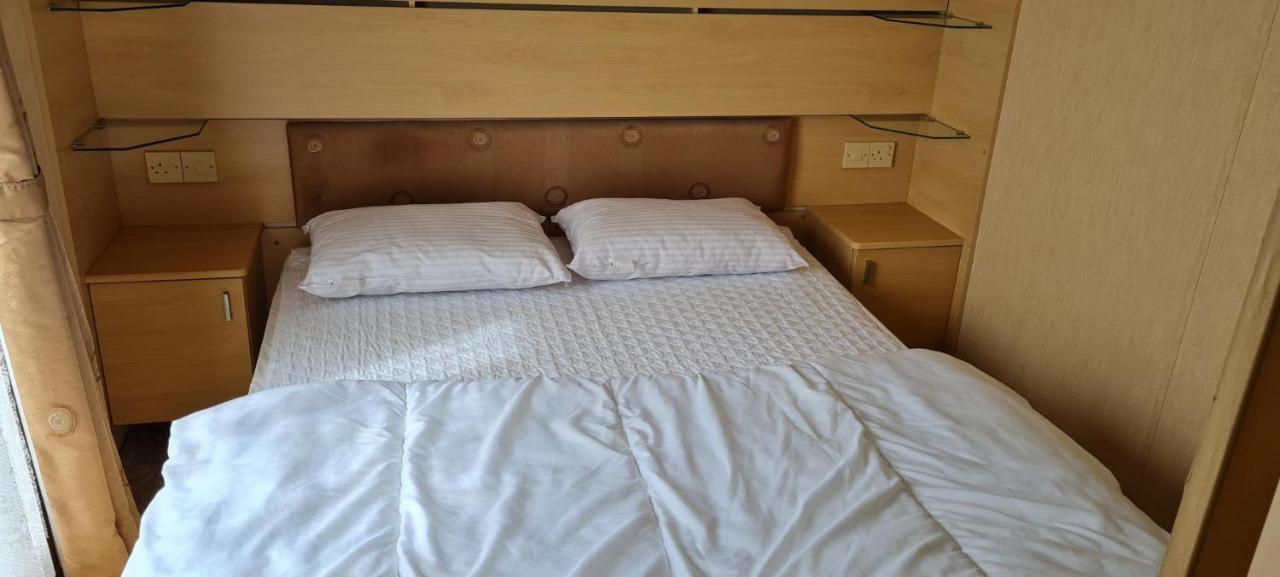 Hotel Lovely Caravan With Decking At Coral Beach Park In Lincolnshire Ref 77001C à Ingoldmells Extérieur photo